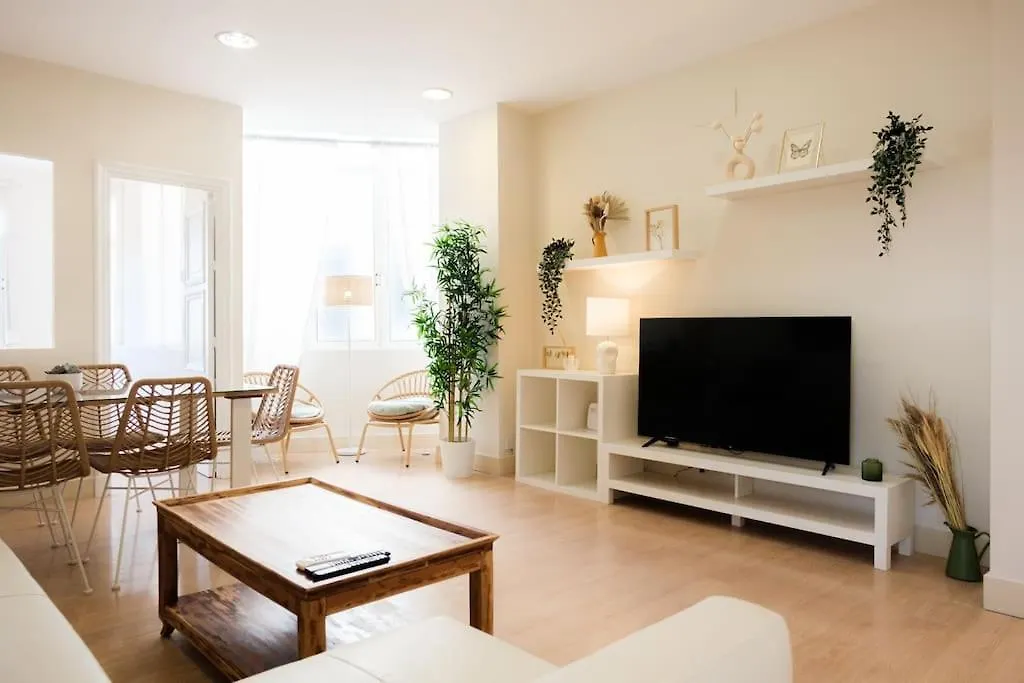Vista Puerta Jerez Apartment Sevilla Spanien